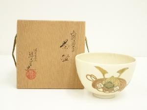 京焼　清閑寺窯　杉田祥平造　色絵仁清兜画茶碗（共箱）